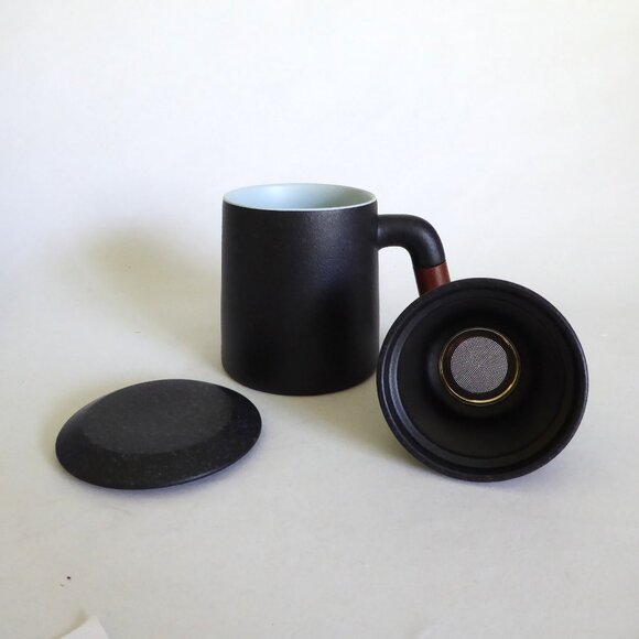 NEW WHENTEA BRAND BLACK GRANITE LIDDED TEA CUP MUG & STRAINER SET - Picture 6 of 14